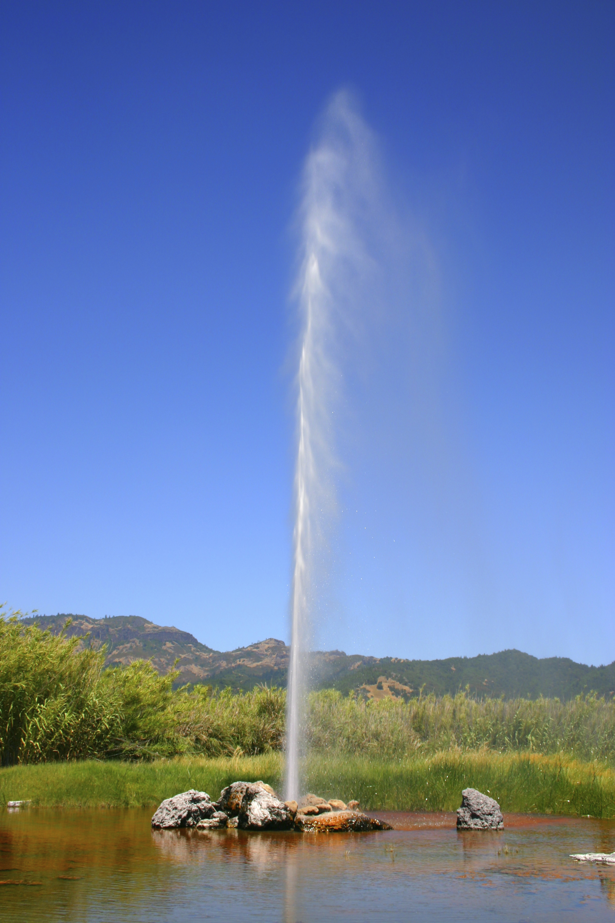 check-out-the-old-faithful-geyser-of-california