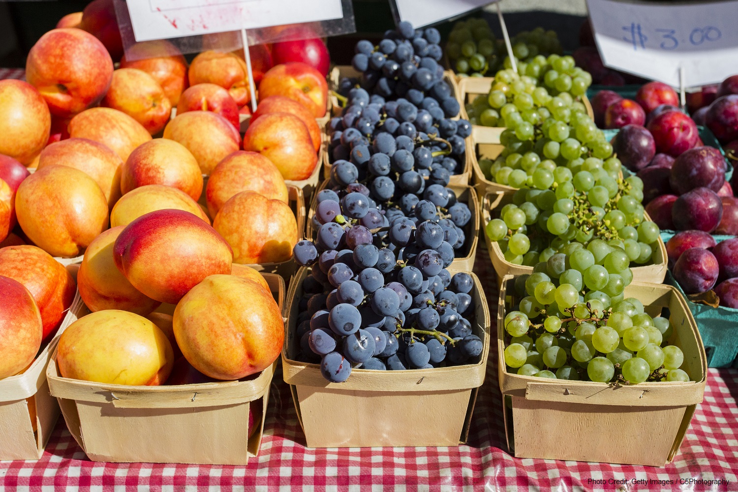 Buy fruit at the St. Helena Farmers Market